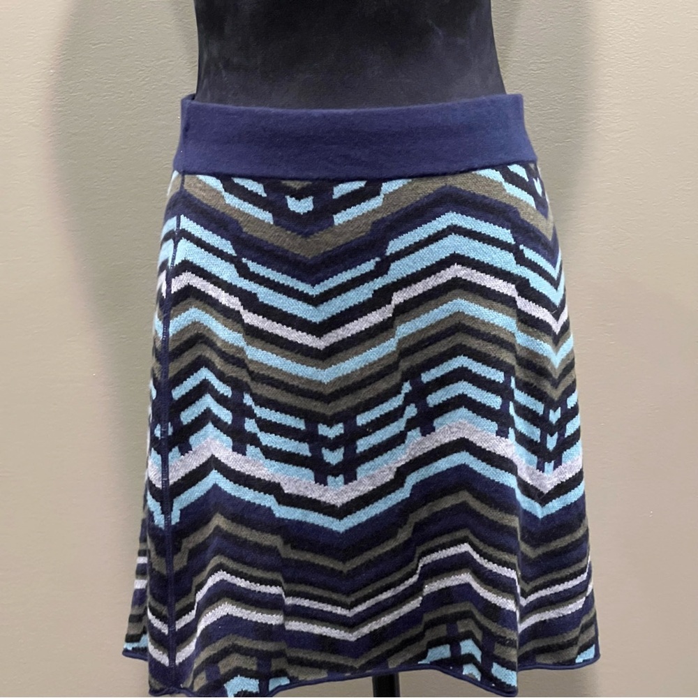 Title Nine Super Power Sahara Stripe Skirt size Med